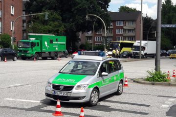 Polizeisperren an der Fuhlsbüttler Straße in Hamburg am 6. Juli 2017